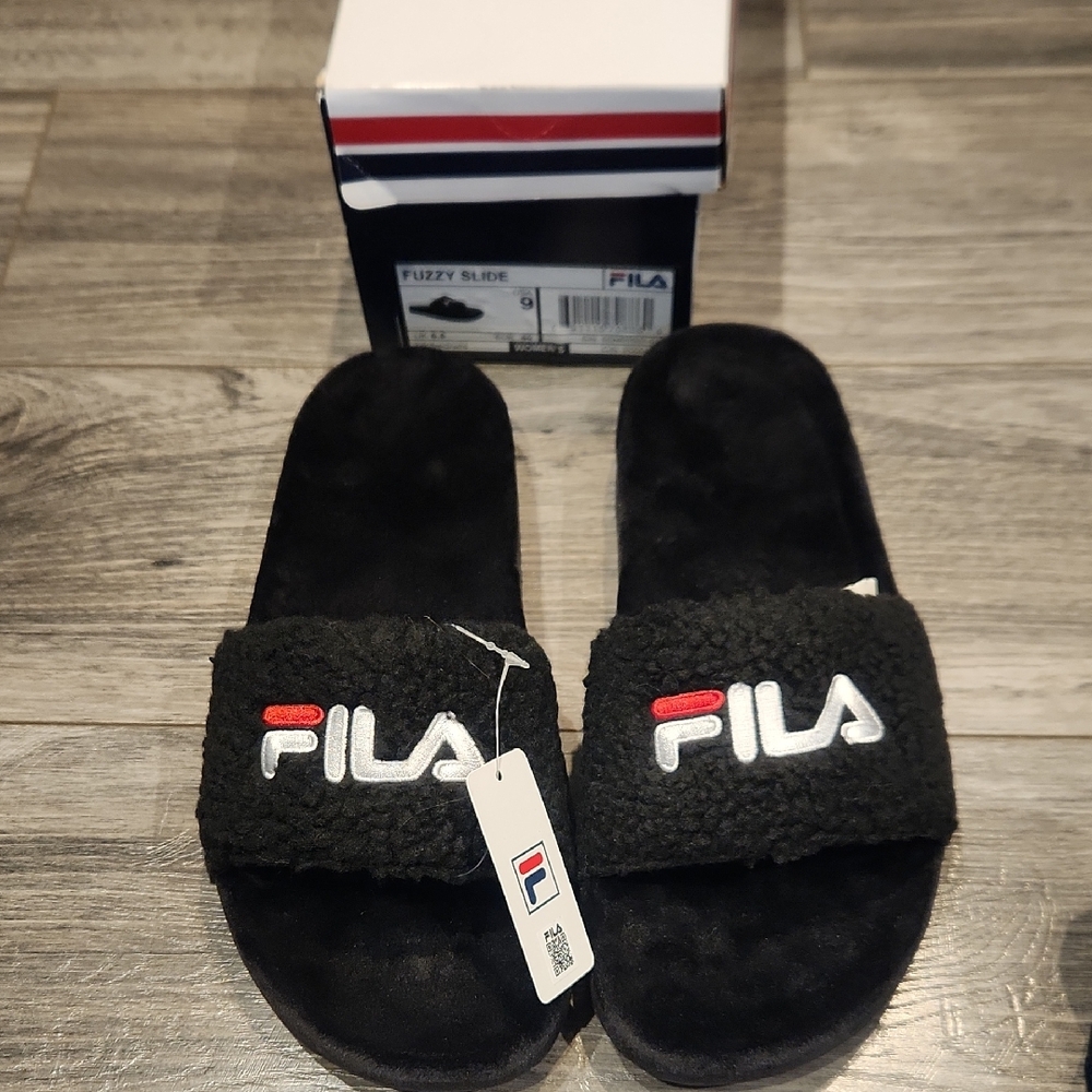 NIB Fila Women's Sz 9 Black Fuzzy Slides